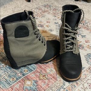 Sorel PDX wedge Black and Gray Boots waterproof